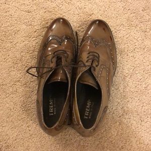 Oxford shoes